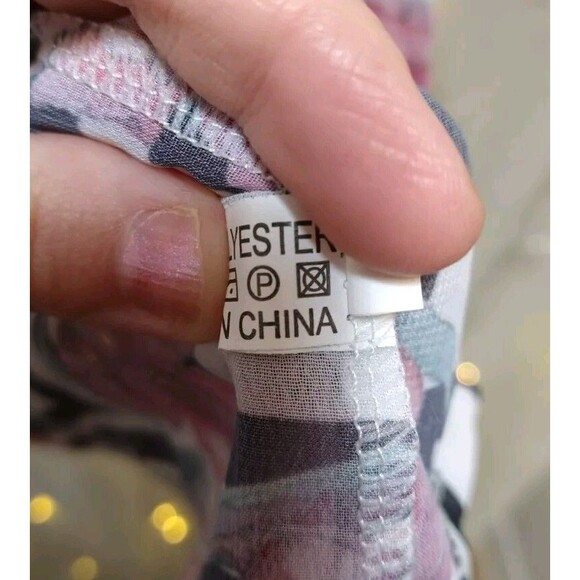 MINIS WOMANS SMALL SHEER FLORAL PINK BLACK ART BATHING SUIT COVER UP SHAWL BEACH - Picture 7 of 11